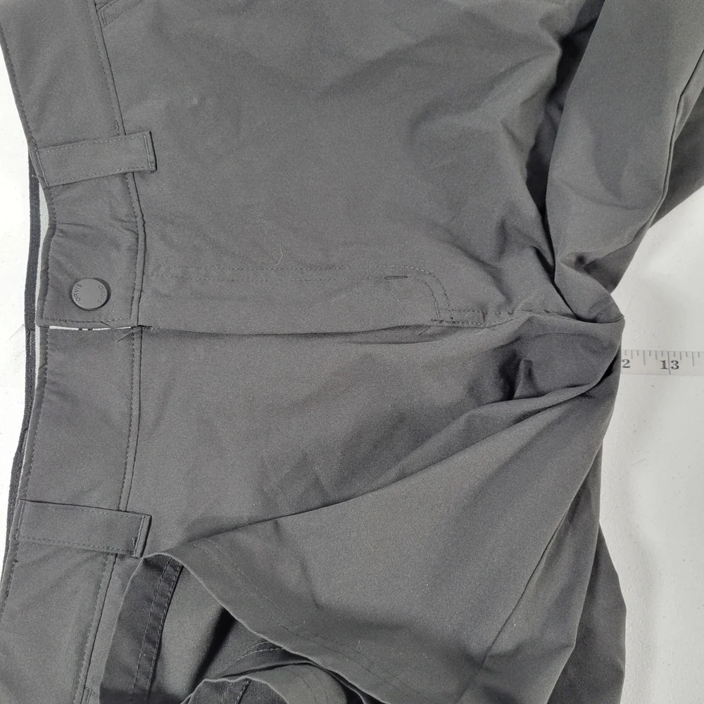 ORVIS Mens Cargo Shorts Size 34 Dark‎ Gray Stretch Comfort Hidden Pocket